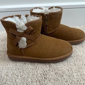 Girls Koolabura by Ugg Mini Victoria Bow Boot Sz 2 EUC Chestnut Brown